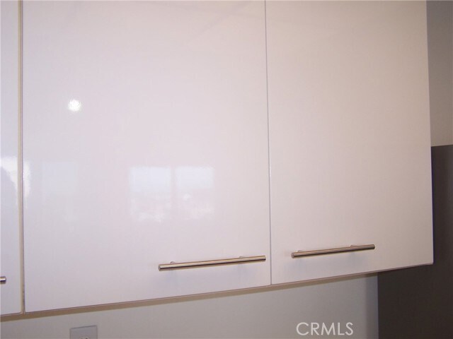 Building Photo - 525 E Seaside Way