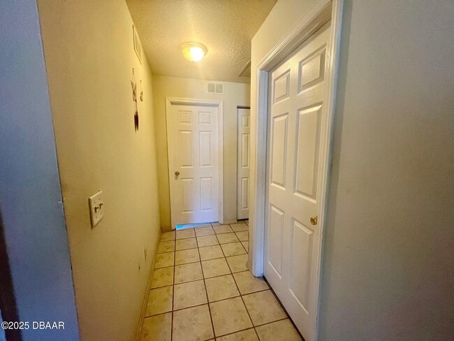 Building Photo - 122 Ullian Trail