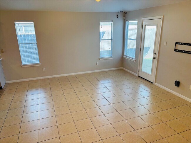 Building Photo - 17227 Lilac Vale Ct