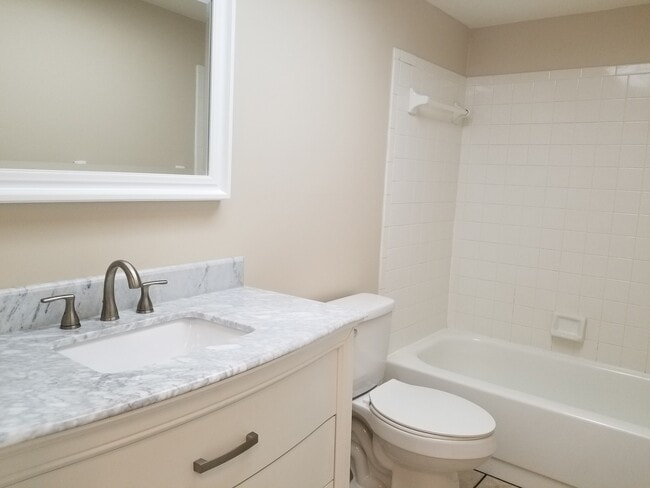 Building Photo - Remodeled 1-Bedroom Condo in Winter Haven