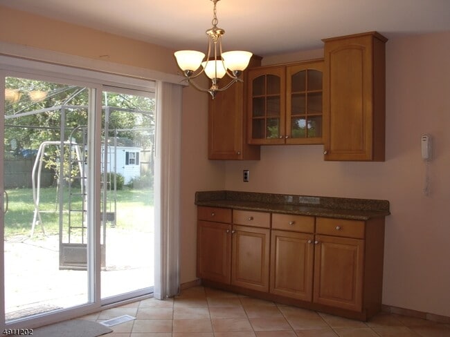 Building Photo - 1 Tripplet Rd