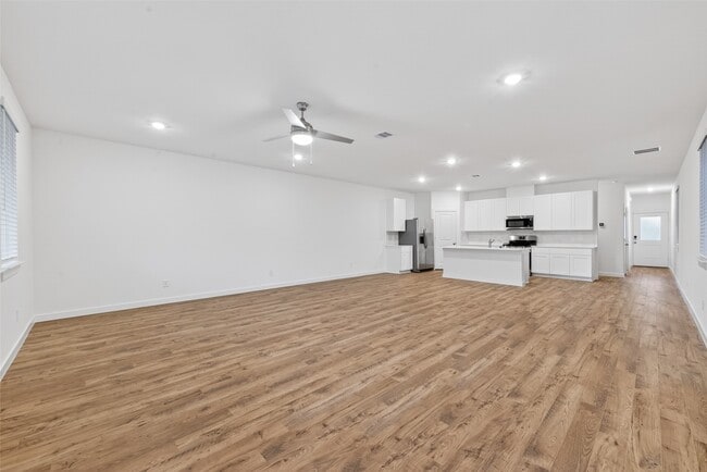 Building Photo - 28142 Meadowlark Sky Dr