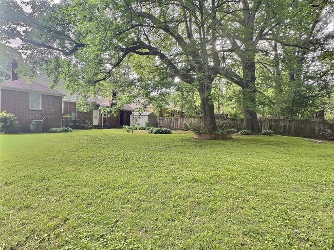 Building Photo - 3766 Friar Tuck Rd