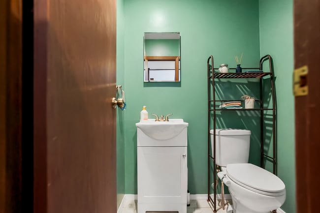 Building Photo - Iris KC Pad