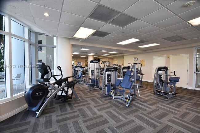 Building Photo - 801 Brickell Key Blvd