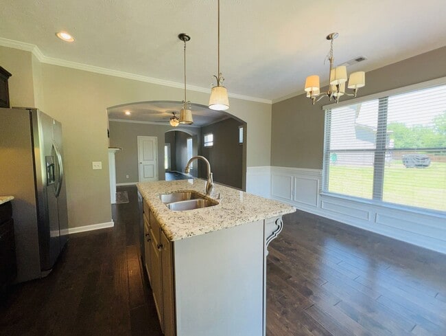 Building Photo - Walking Distance to Station Camp Schools