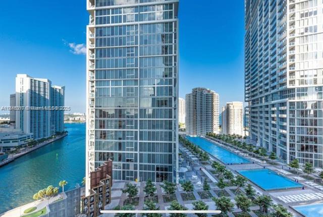Building Photo - 465 Brickell Ave