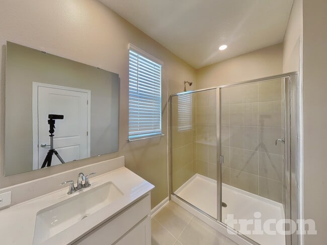 Building Photo - 722 Abita Aly