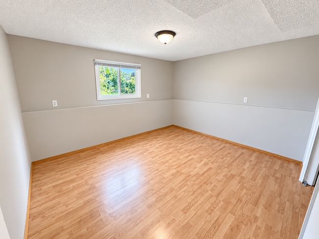 Building Photo - 11910 N Howard Ct