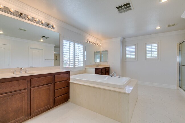 Building Photo - 4104 Freel Peak Ct