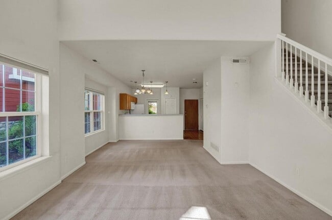 Building Photo - 1577 Monterey Rd