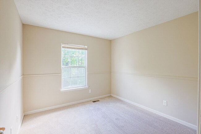 Building Photo - 117 Heron Ct