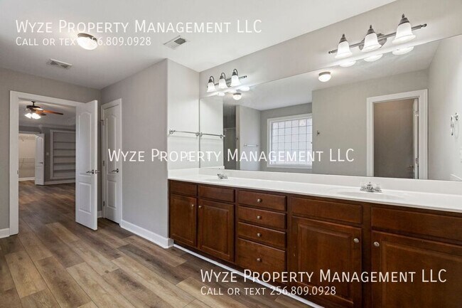 Building Photo - 104 Hardiman Pl Ln
