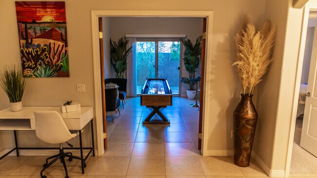 Building Photo - 53220 Avenida Navarro