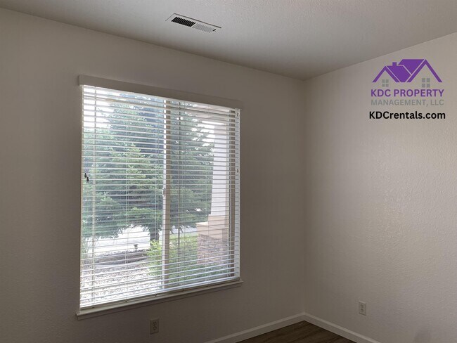 Building Photo - 1024 Westcreek Ln
