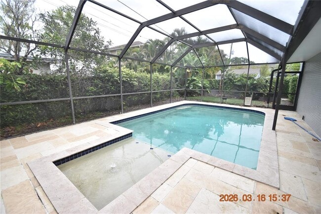 Building Photo - 571 Luzon Ave