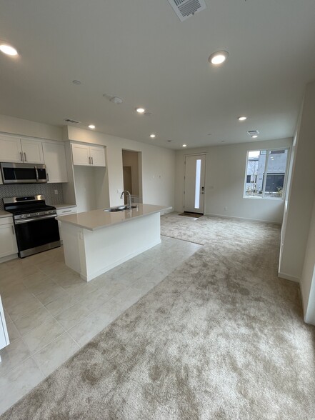 Kitchen - 3620 S Allston Paseo
