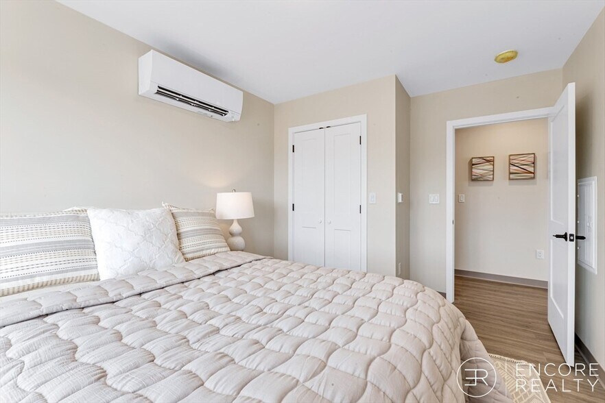 Building Photo - 375 Cummins Hwy