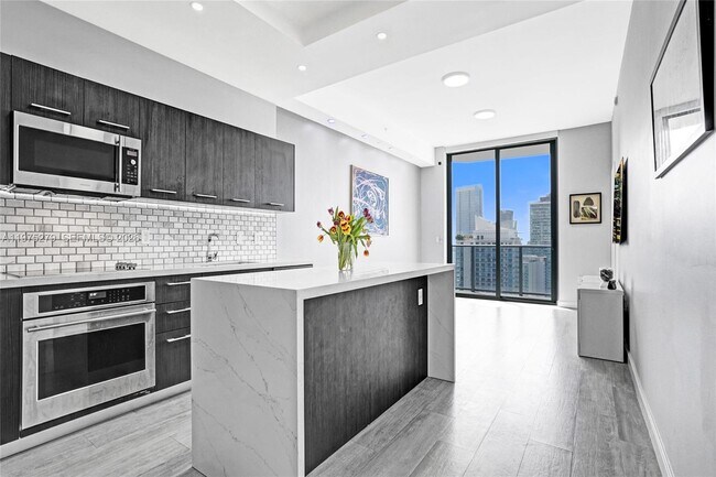 Building Photo - 55 SW 9th St