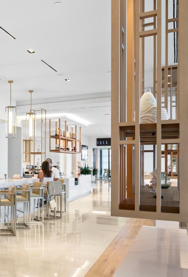 Building Photo - 3100 N Ocean Dr