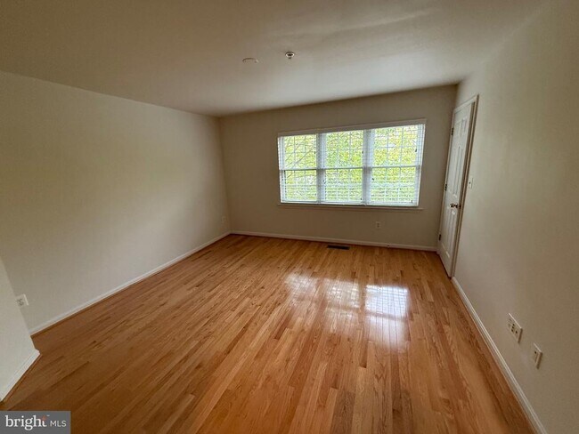 Building Photo - 12174 Chancery Station Cir