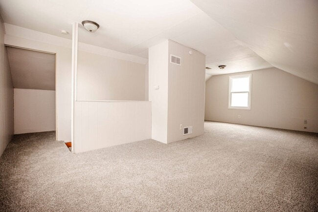 Building Photo - Beautifully Remodeled Three Bedroom Home F...