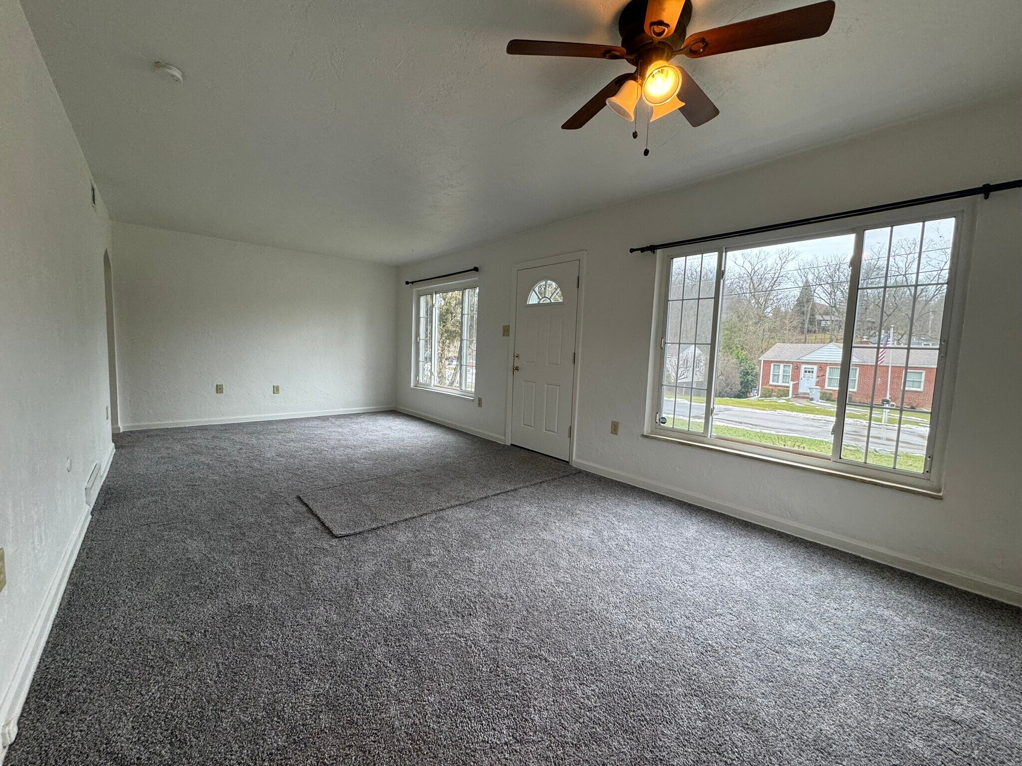 Building Photo - 110 Southvue Ct