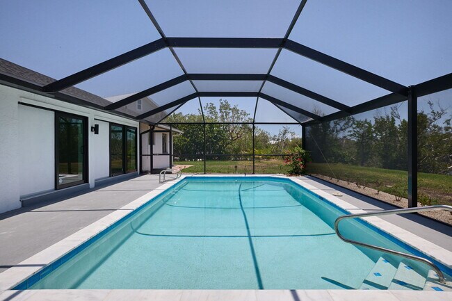 Building Photo - 9436 Sage Ct