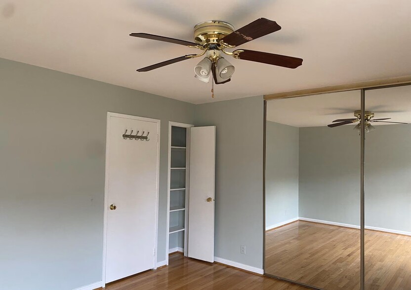Building Photo - 2678 Glengyle Dr