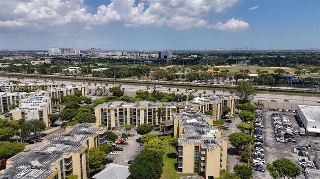Building Photo - 11790 SW 18th St