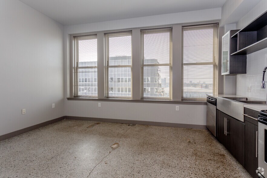 Argyle on 12th 300306 E 12th St Kansas City MO 64106 Apartment Finder