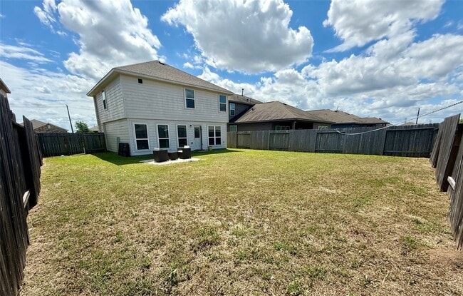 Building Photo - 4703 S Richwood Dr