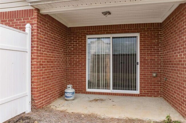 Building Photo - 453 Tara Commons Cir
