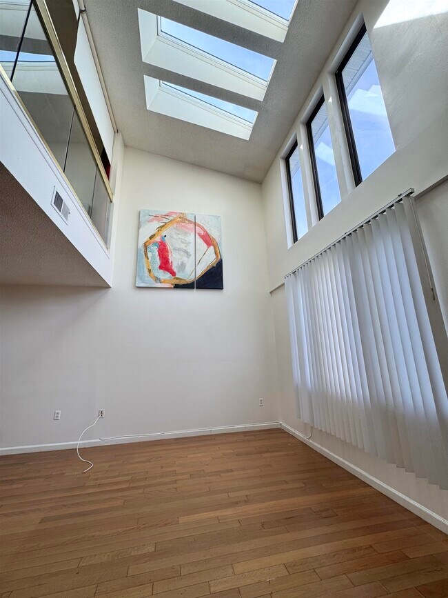 Building Photo - 819 Topsail Ln