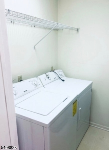 Building Photo - 64 Isabella Ave