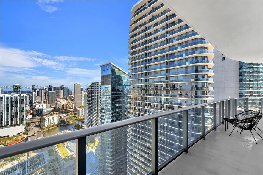 Building Photo - 45 SW 9th St