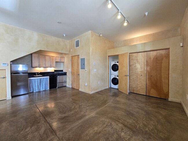 Building Photo - 1012 Marquez Pl