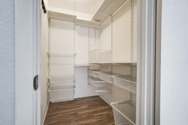 Building Photo - 2601 Augusta Dr