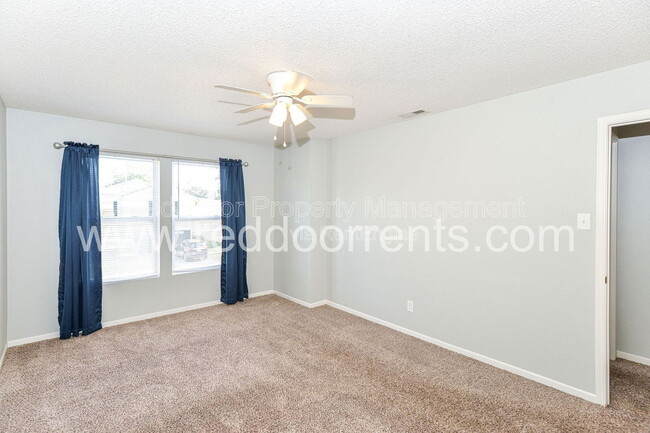 Building Photo - 15445 Border Dr