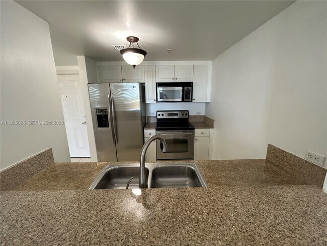 Building Photo - 117 NW 42nd Ave