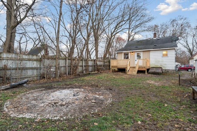 Building Photo - 1025 Cady Ct