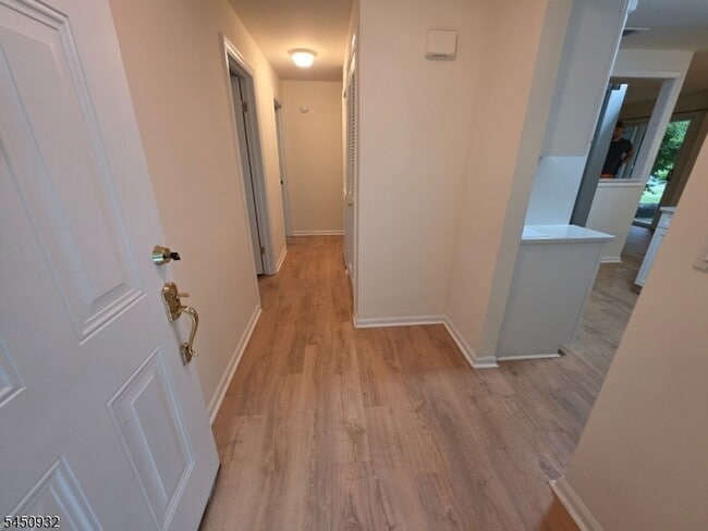 Building Photo - 87 Junco Ct