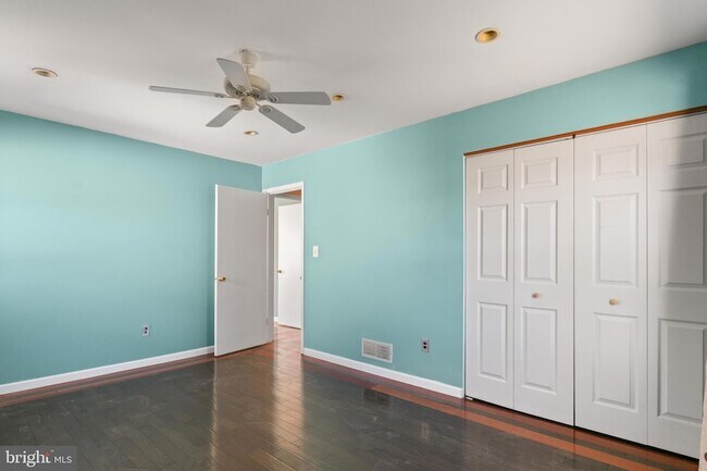 Building Photo - 12 Mershon Ln