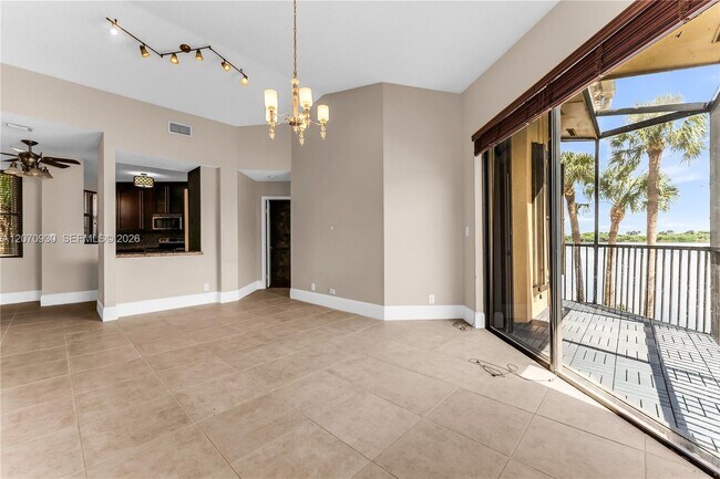Building Photo - 15563 N Miami Lakeway