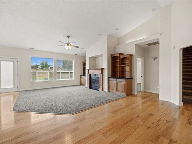 Building Photo - 2607 Stonecreek Dr