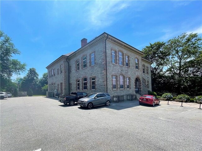 Building Photo - 426 Spring St