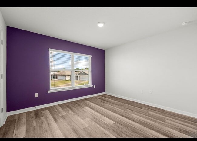 Building Photo - 5832 Viking Wy