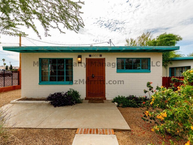 Building Photo - Palo Verde, 1017-1021