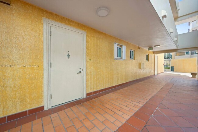 Building Photo - 8888 Collins Ave