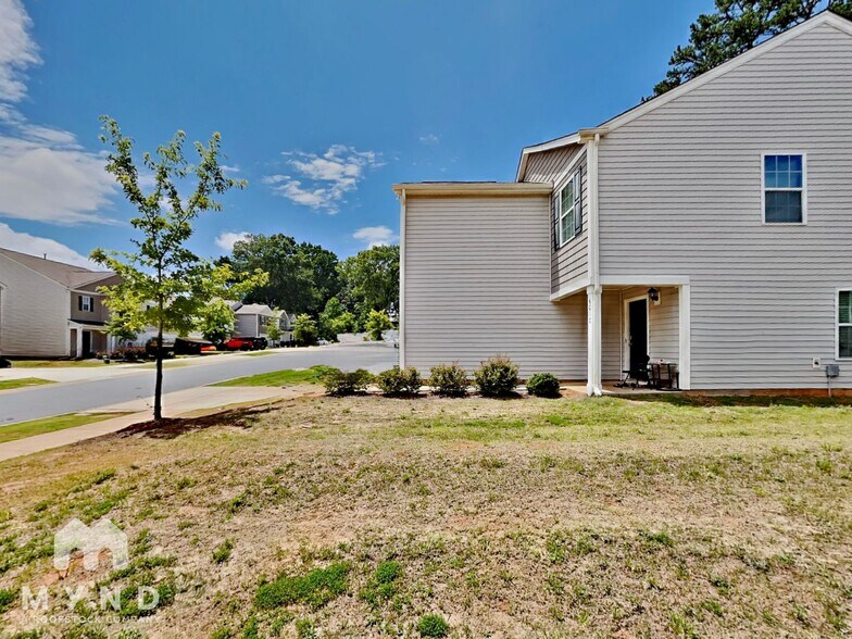Building Photo - 5510 Jesse Harper Dr